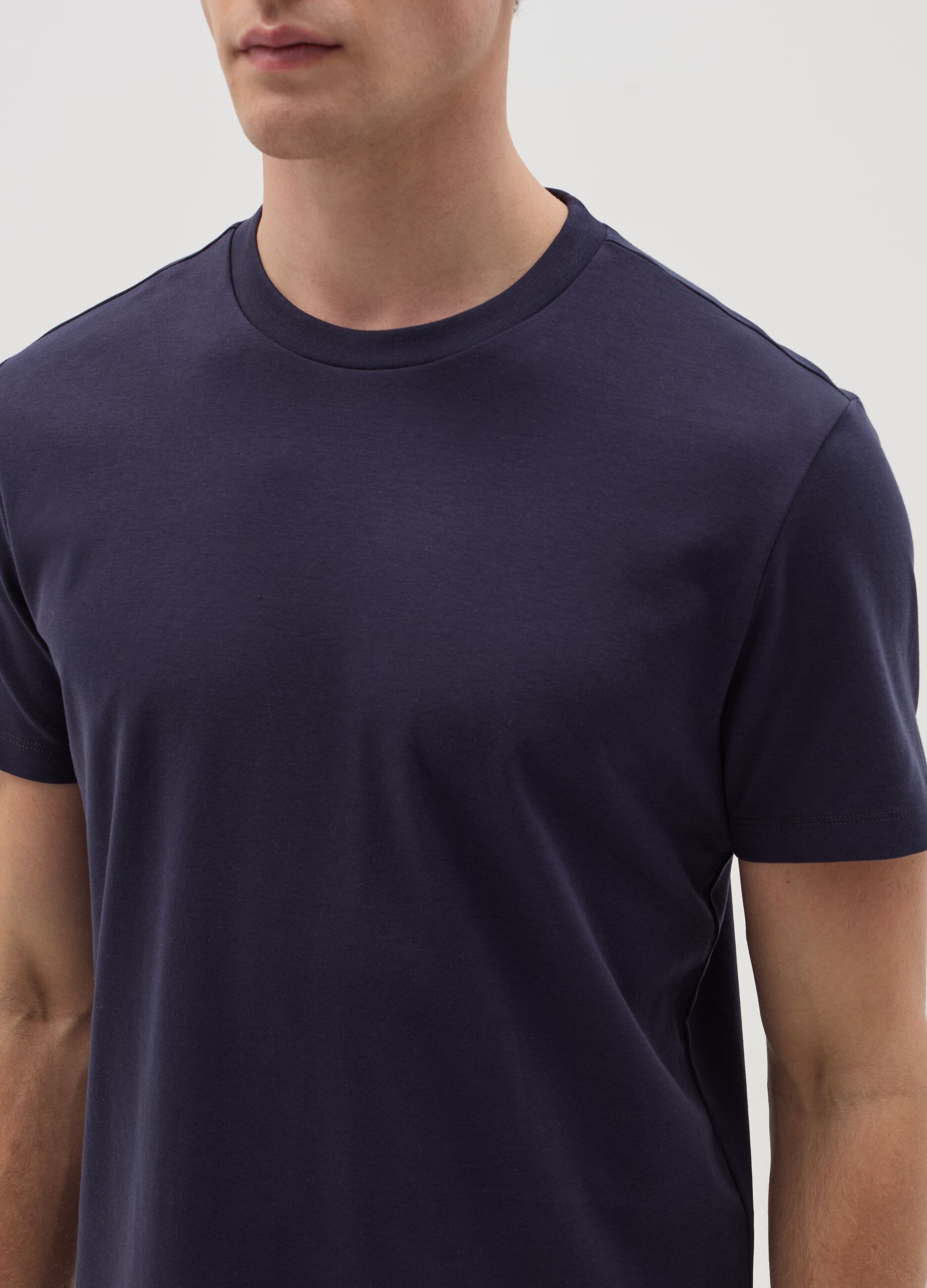 Regular-fit T-shirt with round neck