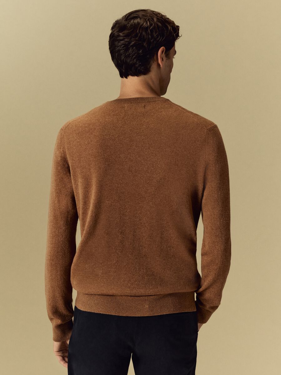 Pullover girocollo in cashmere_2