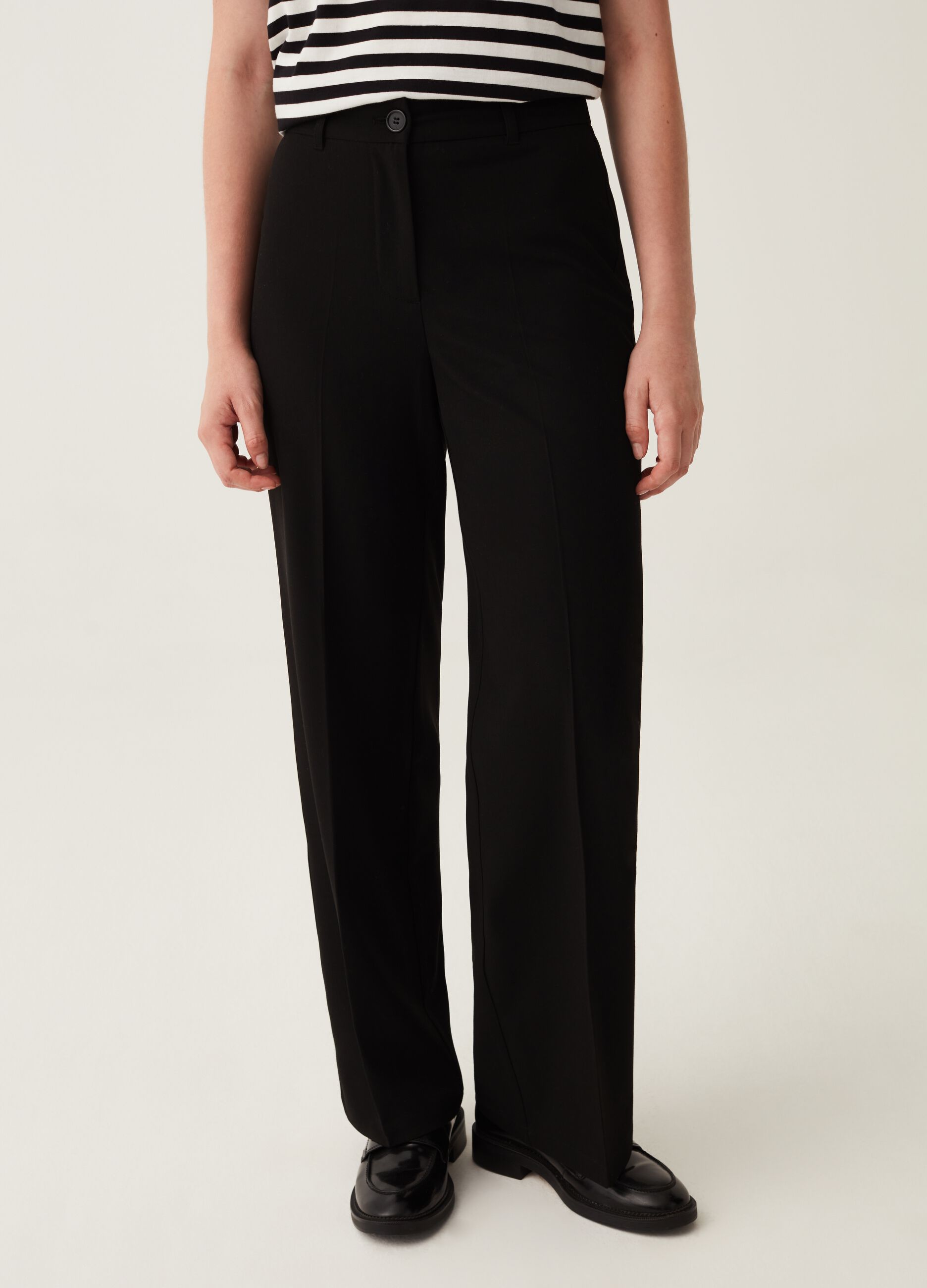 Pantaloni wide leg a vita alta