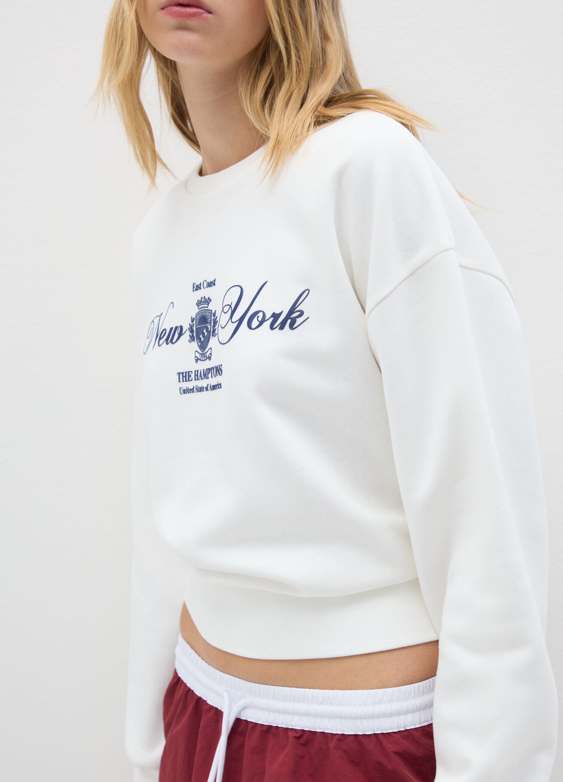 White cotton blend sweatshirt with regular fit