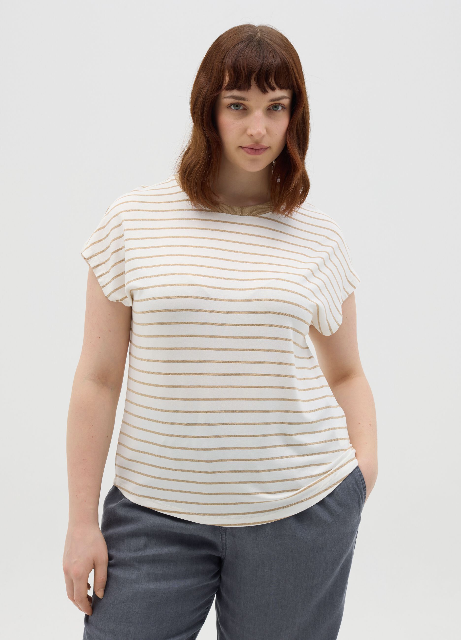 T-shirt a righe beige Curvy