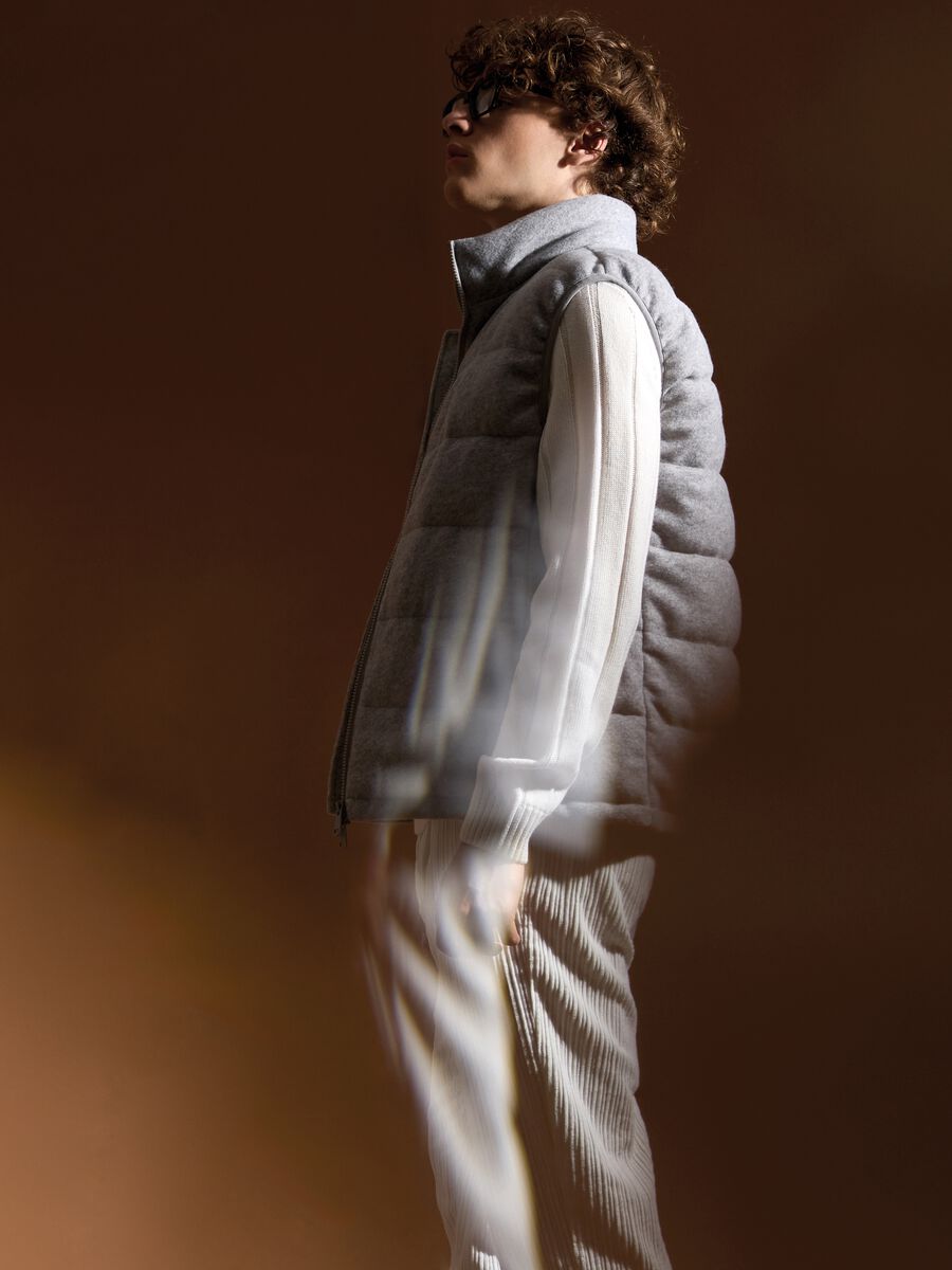 Gilet grigio imbottito regular fit_0