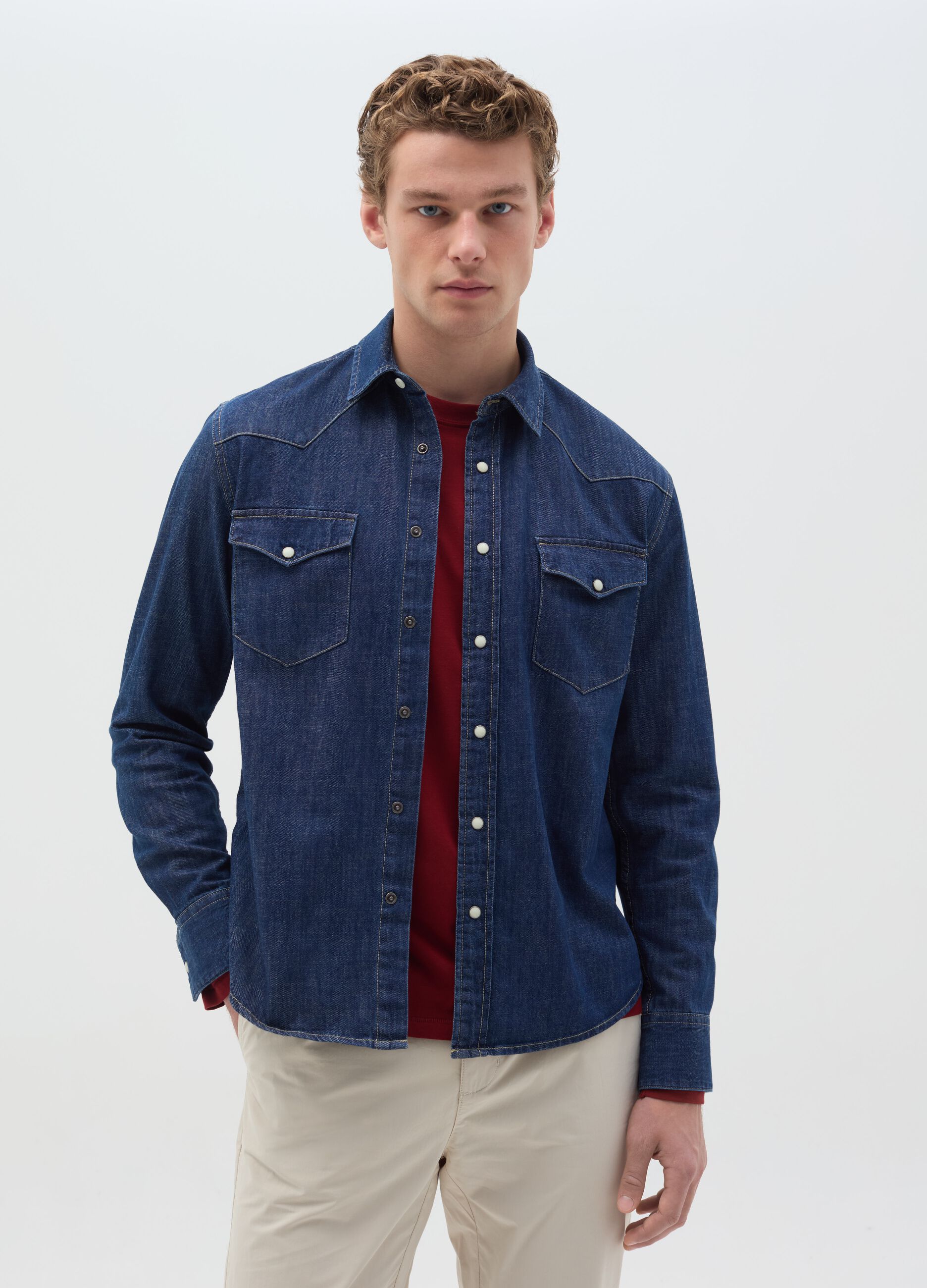 Camicia in denim con tasche 