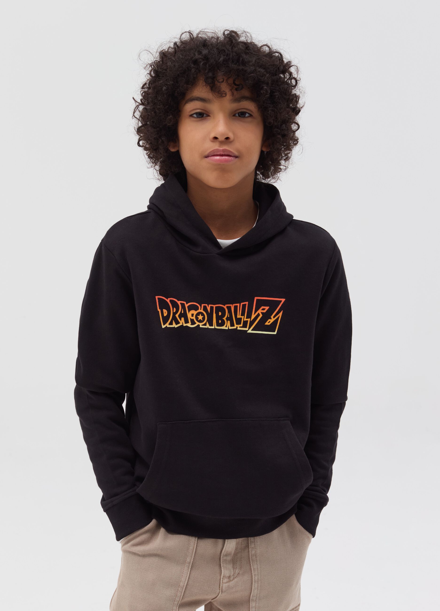 Sweatshirt with hood and Goku print