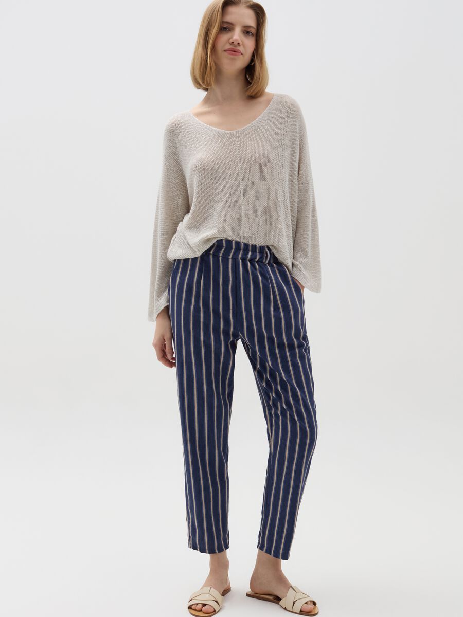 Crop cigarette trousers with stripes_0