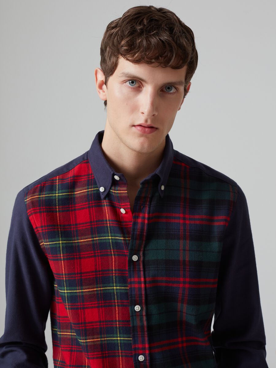 Camicia in flanella con fantasia tartan_1