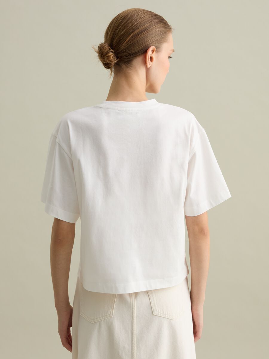 White boxy-fit T-shirt with crochet detail_3