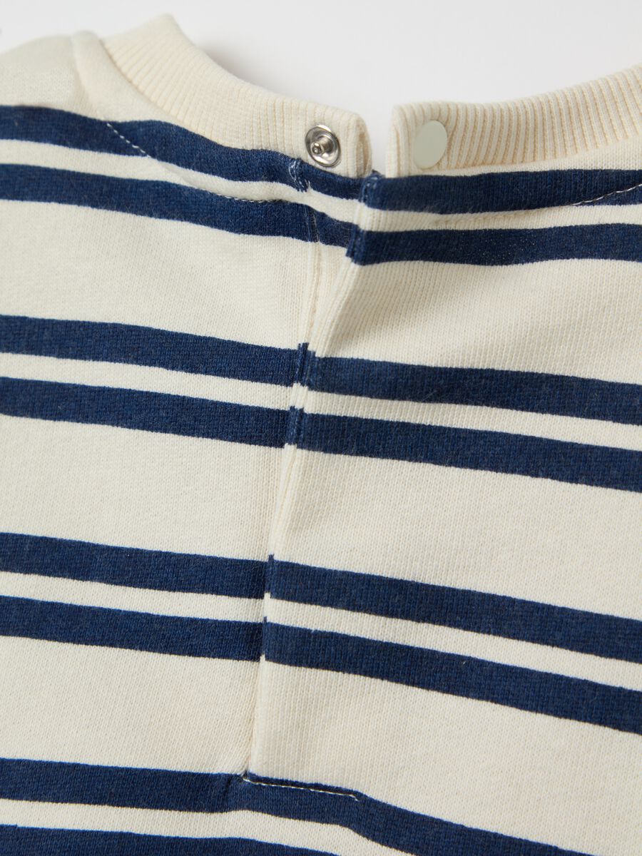 Sweatshirt in striped French terry with "Captain Friend" print_3