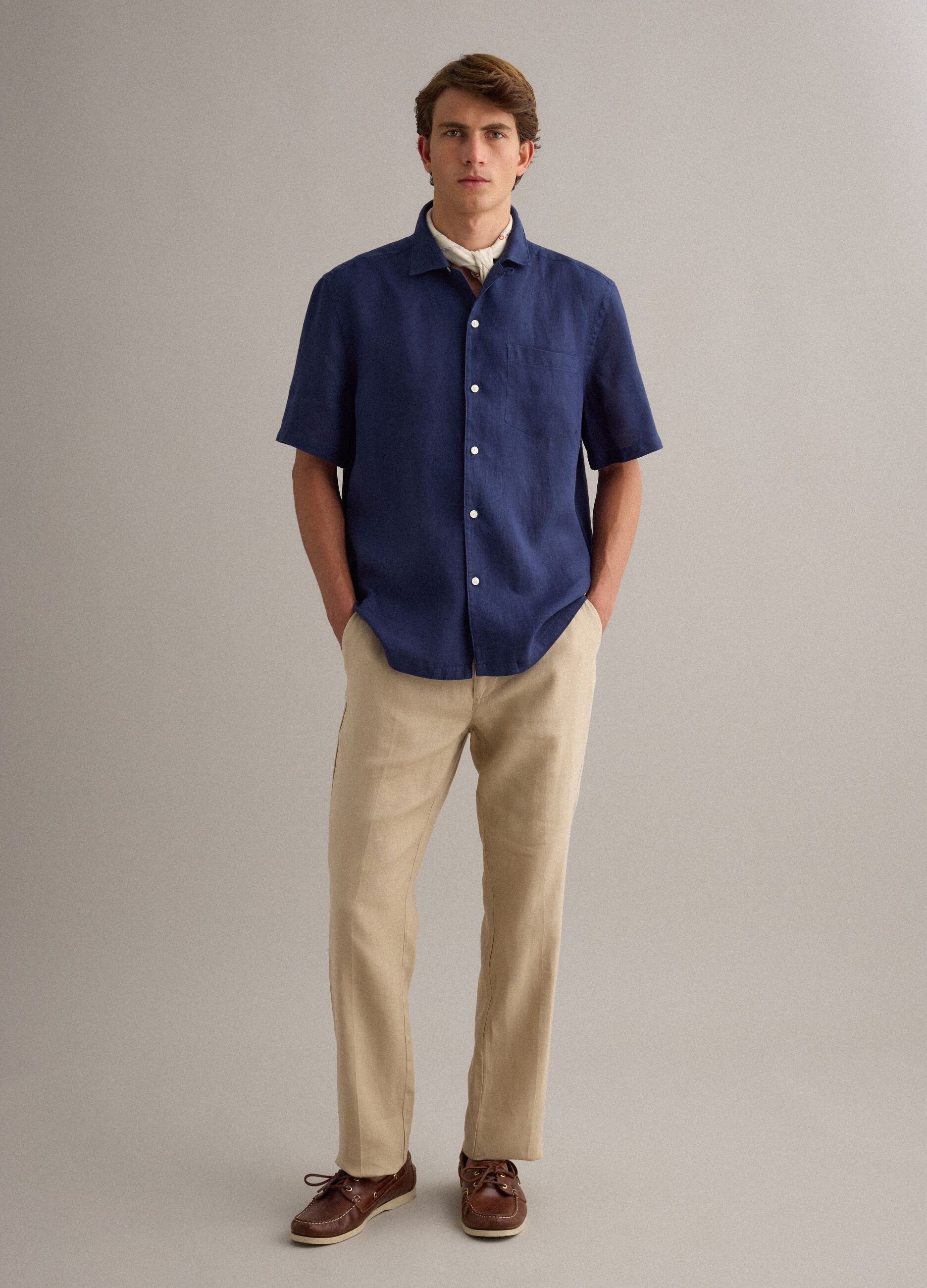 Blue pure linen short-sleeved bowling-collar shirt, regular fit