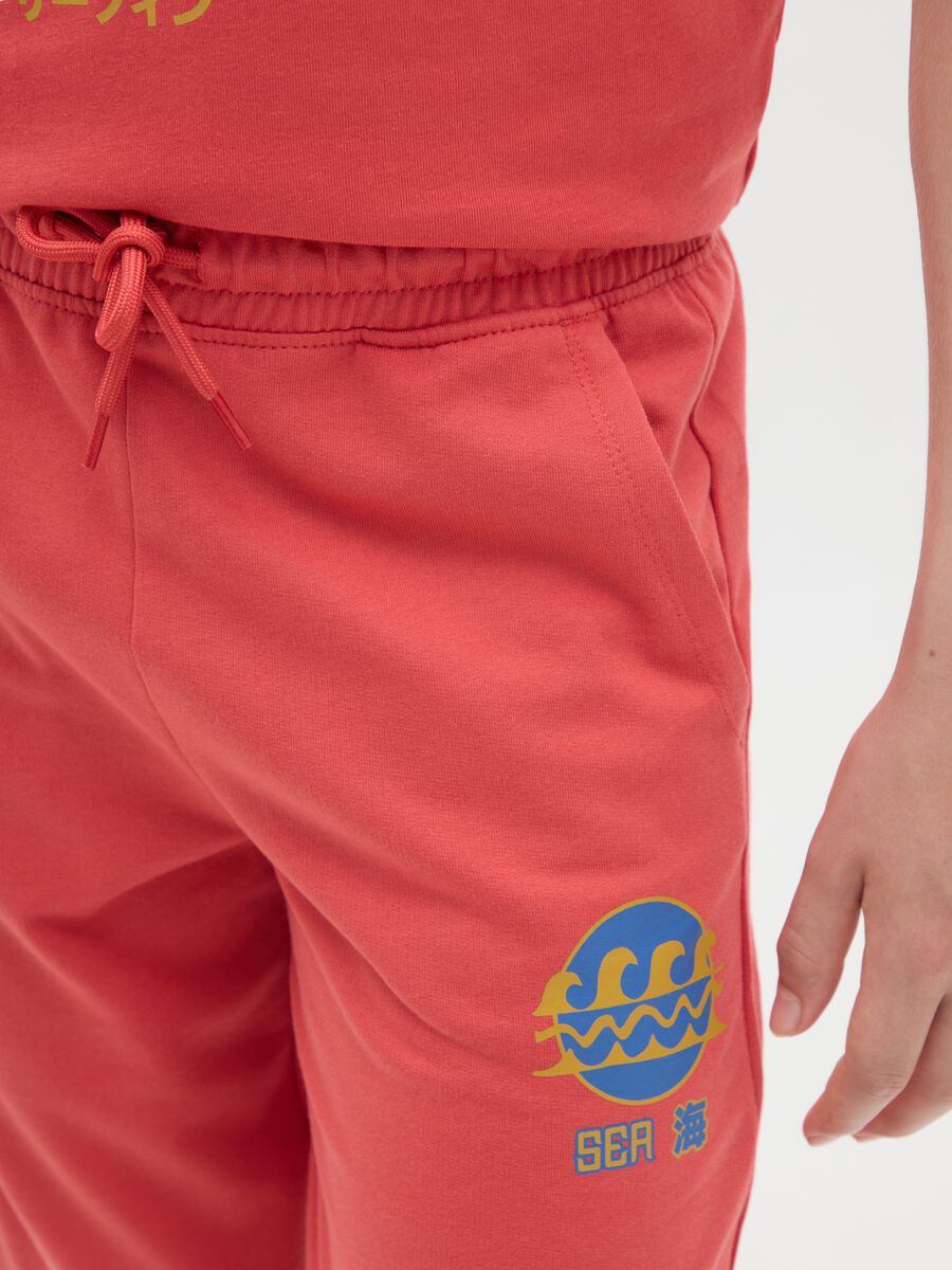 Pantaloni corti da ragazzo in puro cotone rosso regular fit_2