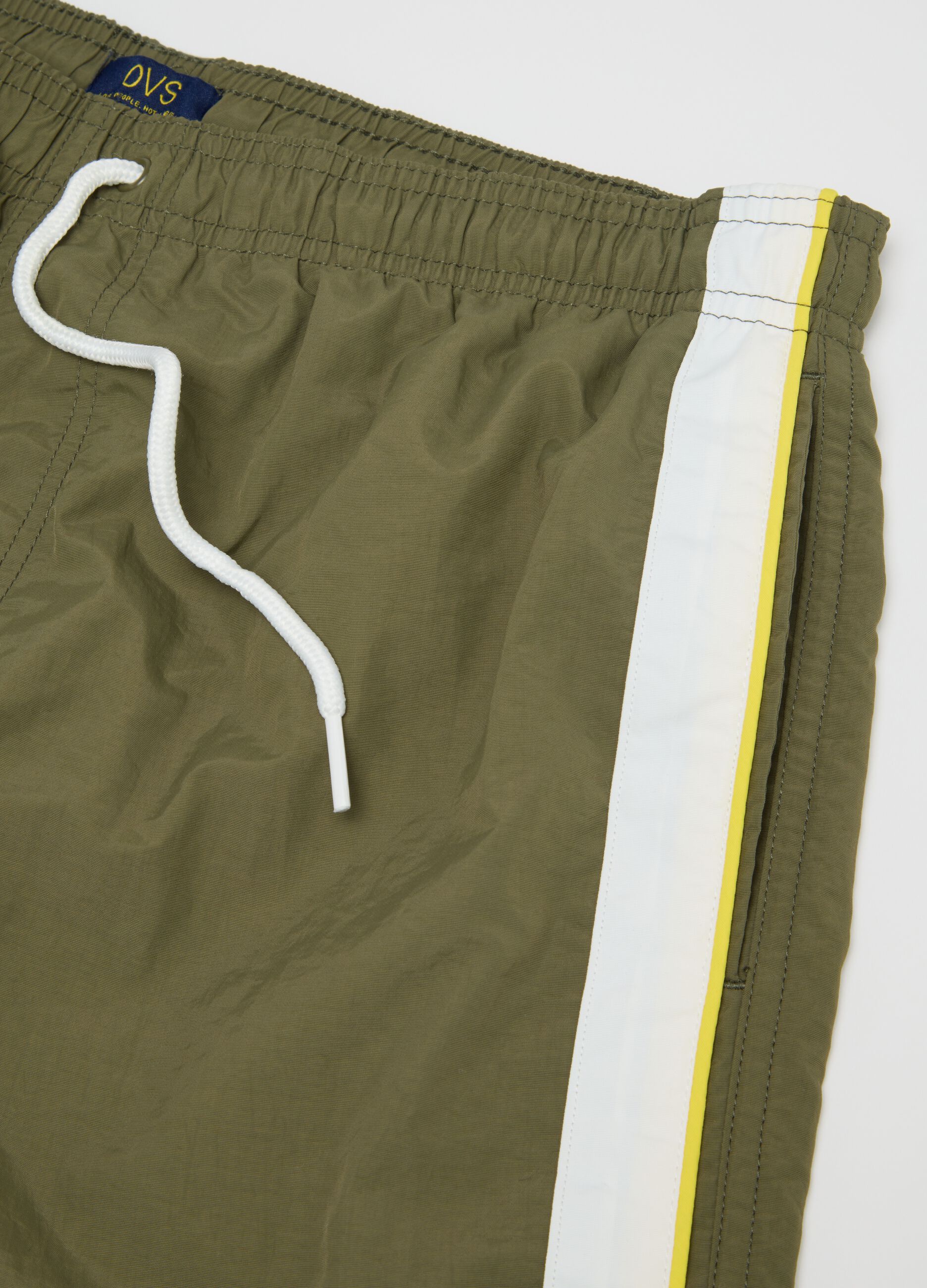 Men's Multicolour Blend Regular Fit Shorts