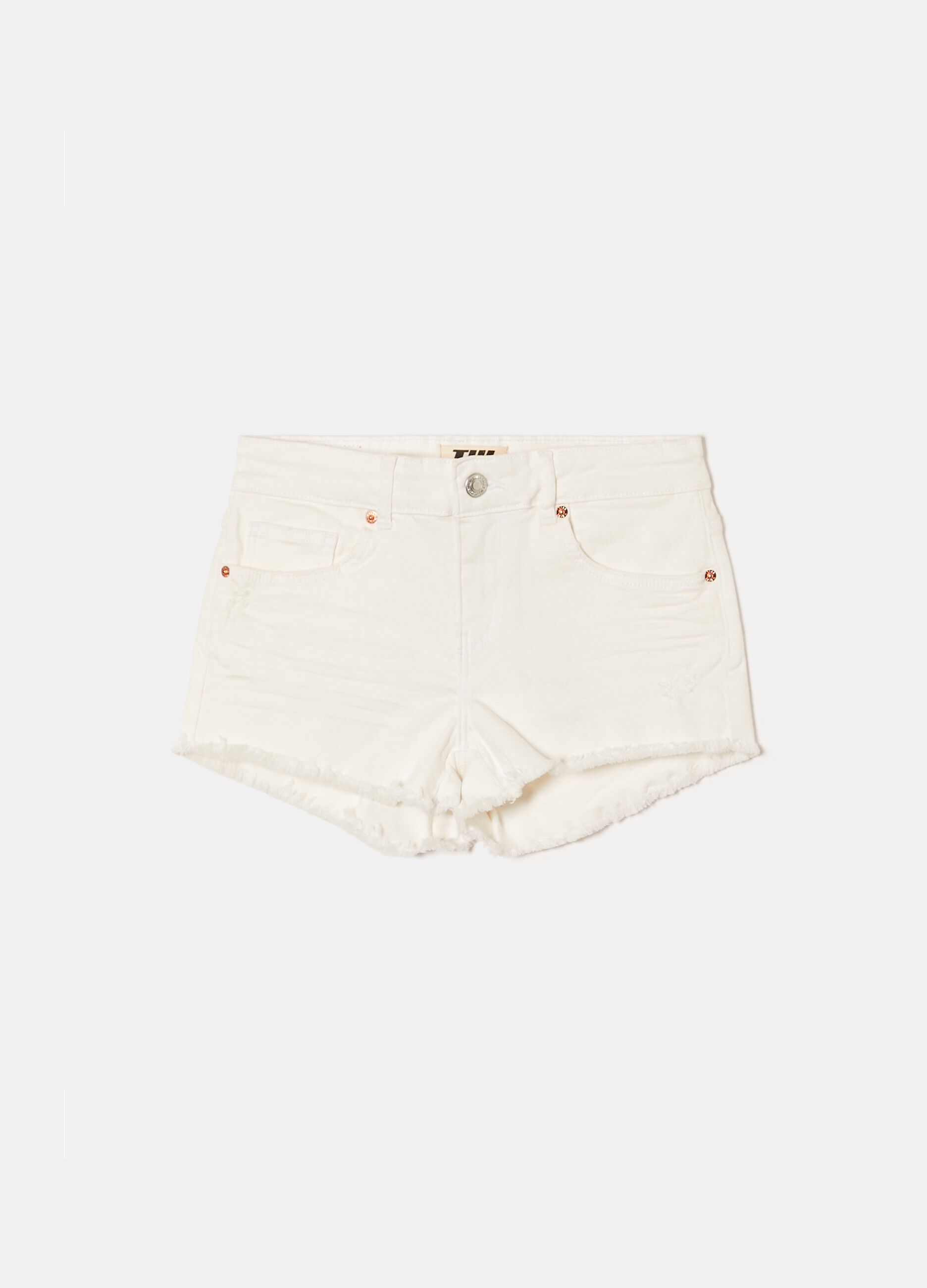 Denim shorts with five pockets