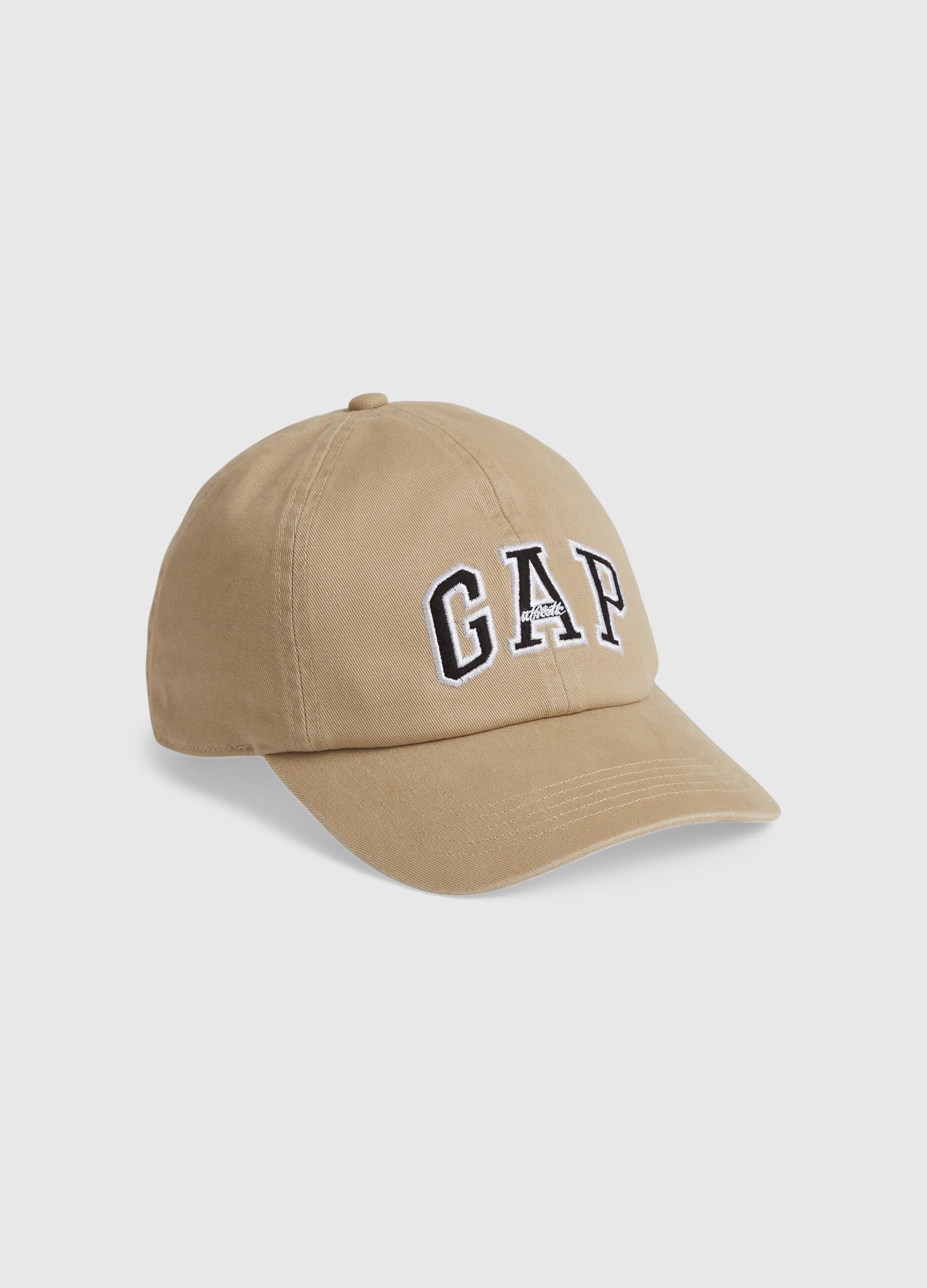 Baseball cap with embroidered logo.