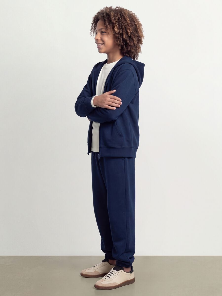 Blue jogger trousers in an organic cotton and viscose blend_4
