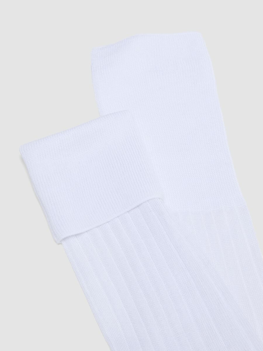 2-pack of white mid-calf pure cotton socks_2