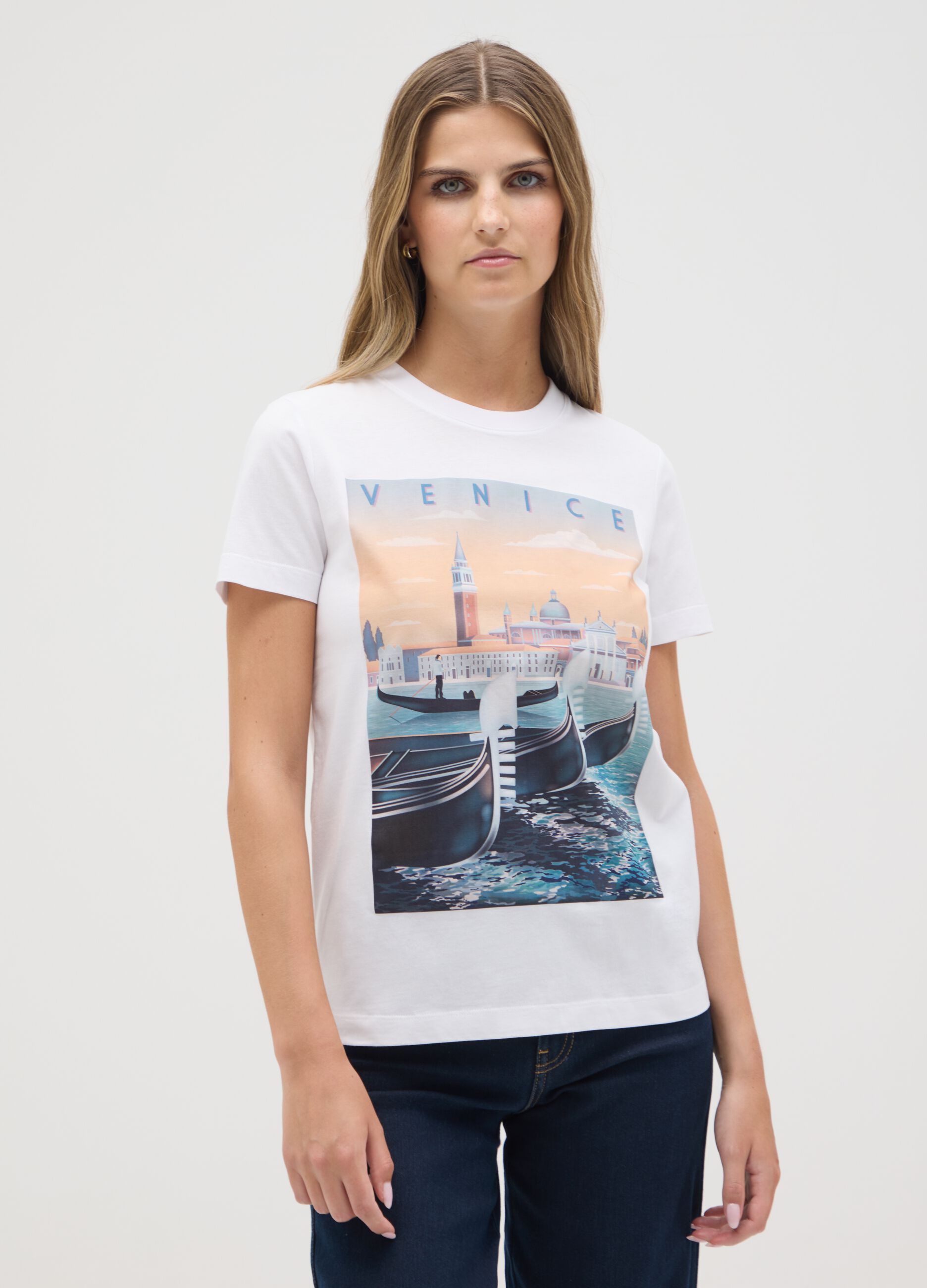 Women's pure cotton white regular fit T-shirt with print