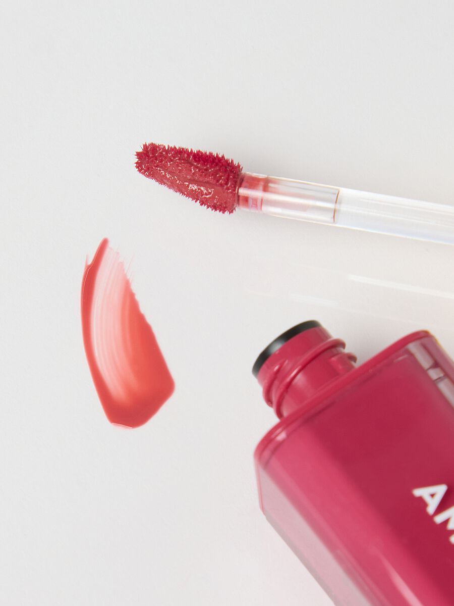Water-based lip tint, provides great radiance with a lightweight long-lasting finish_5