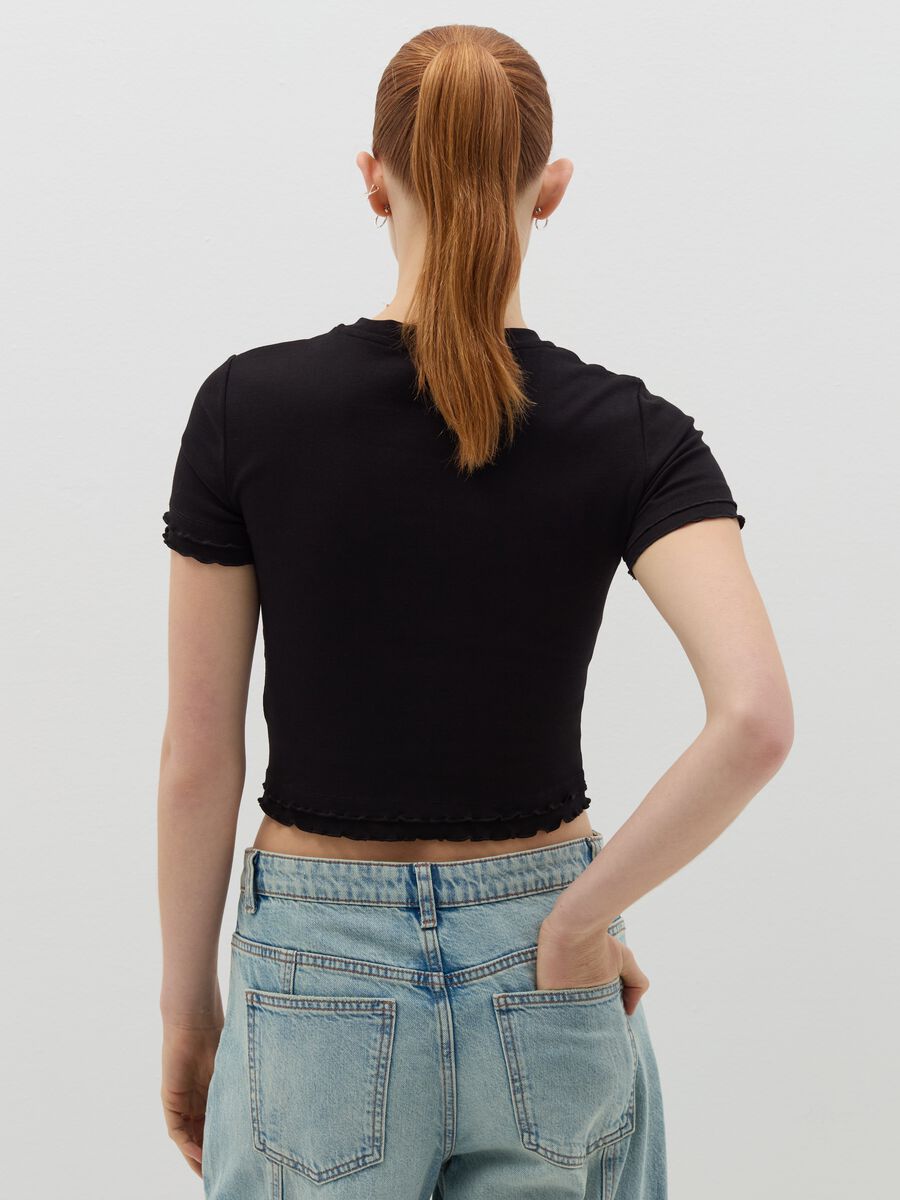 T-shirt with wavy trims_3