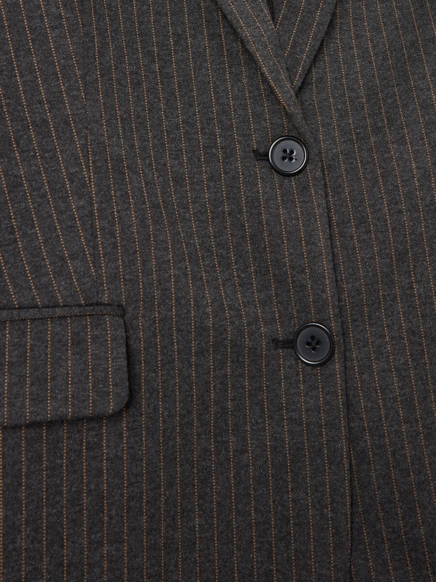 Blazer gessato monopetto_5