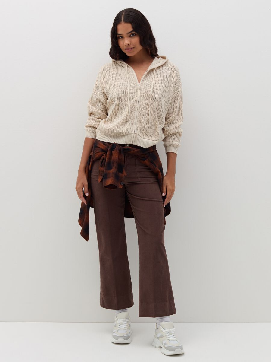 Flare-fit crop trousers in corduroy_0