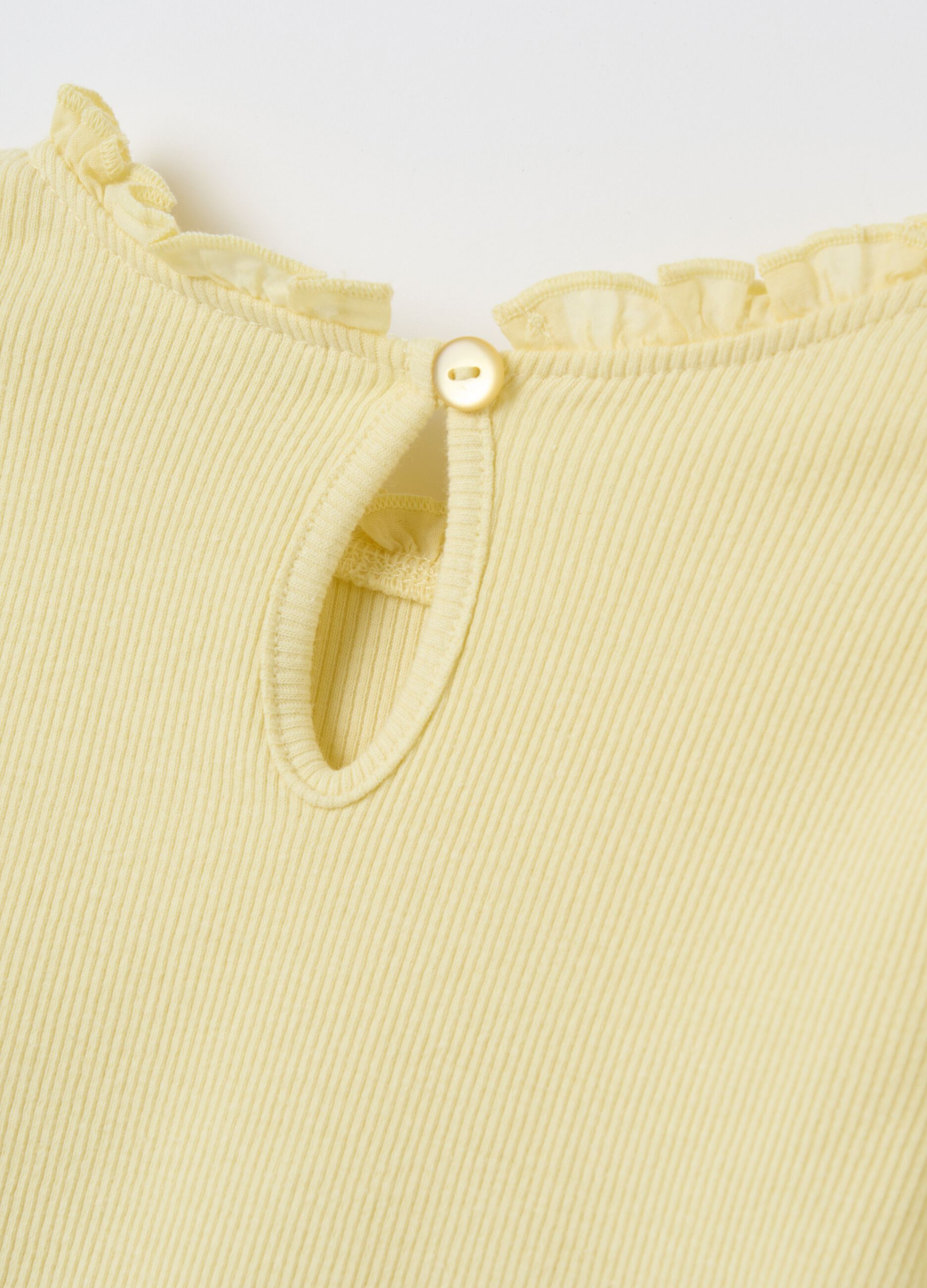 Ribbed T-shirt with long sleeves and frills