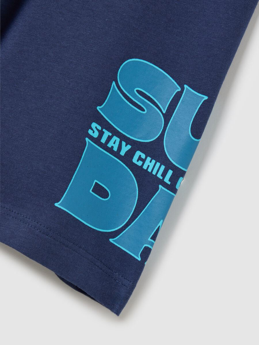 Boys' shorts in 100% blue cotton with regular rise_2