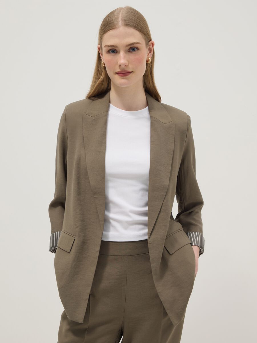 Blazer in misto viscosa verde regular fit con polsini a righe_0