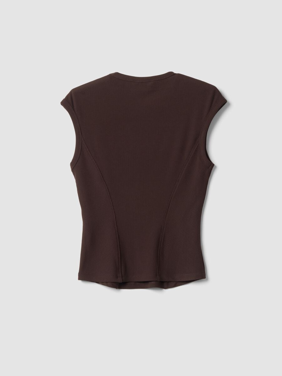 Top marrone in modal elasticizzato a coste con girocollo_7