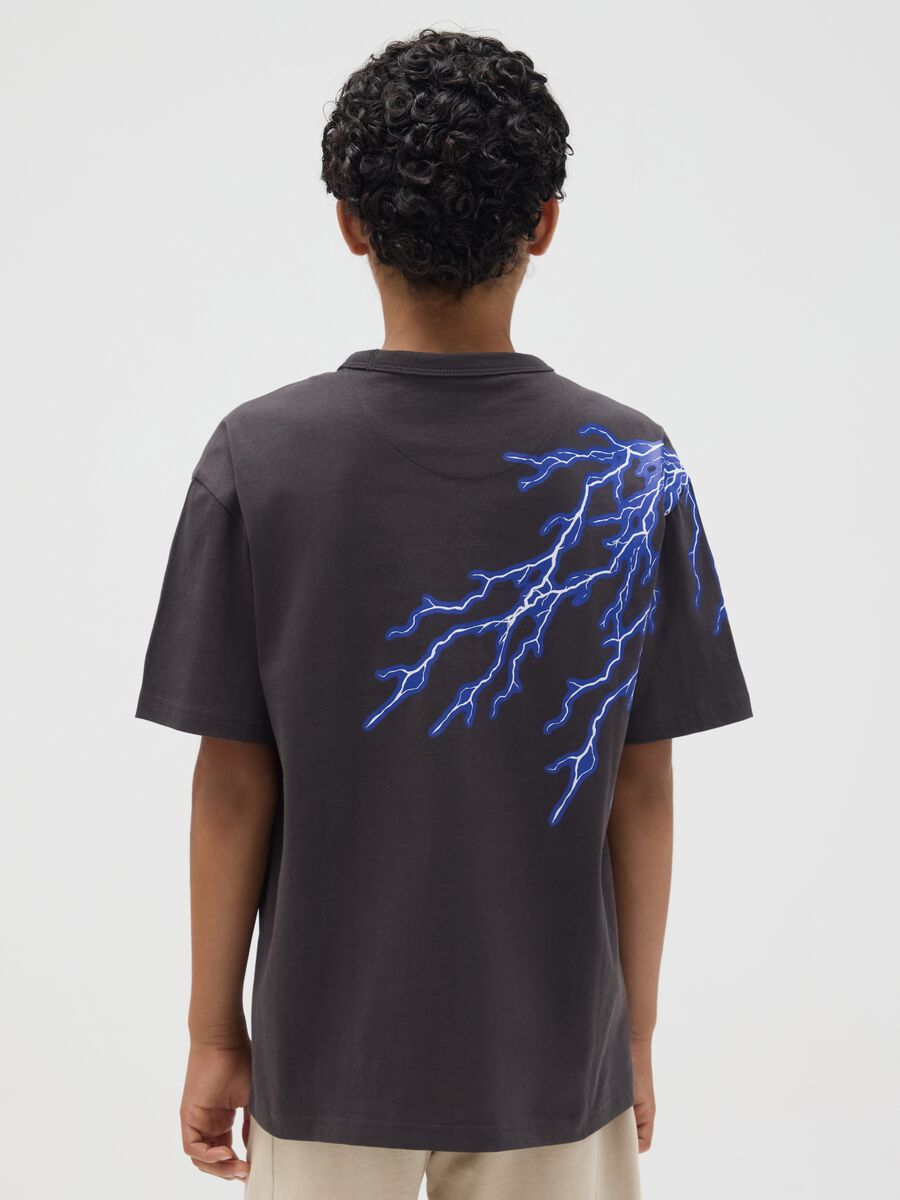 T-shirt in cotone con stampa fulmini "Crush"_1