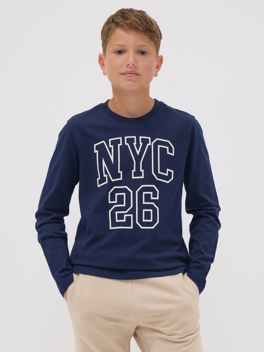 T-shirt blu in puro cotone organico con stampa grafica per ragazzo_0