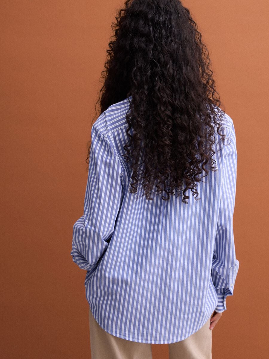 Camicia oxford azzurra a righe in puro cotone regular fit_3