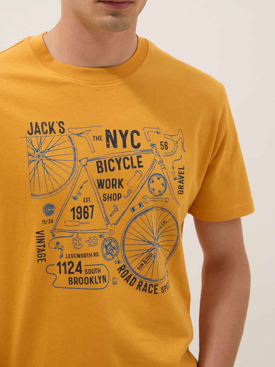 Orange pure cotton T-shirt with front print, regular fit_3