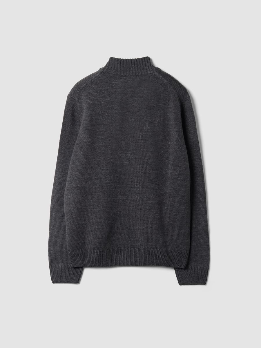 Grey long-sleeve half-zip jumper_2