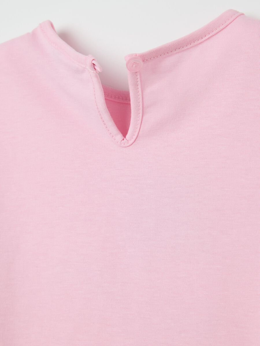 T-shirt rosa in cotone con stampa e rouches_3