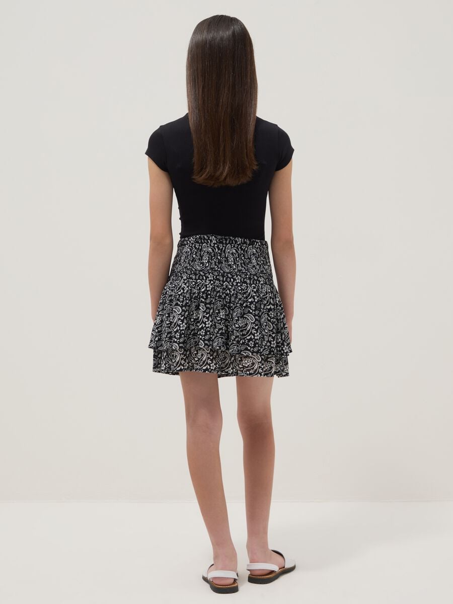 Girls&rsquo; multicolour pure-viscose mini skirt with paisley print_1