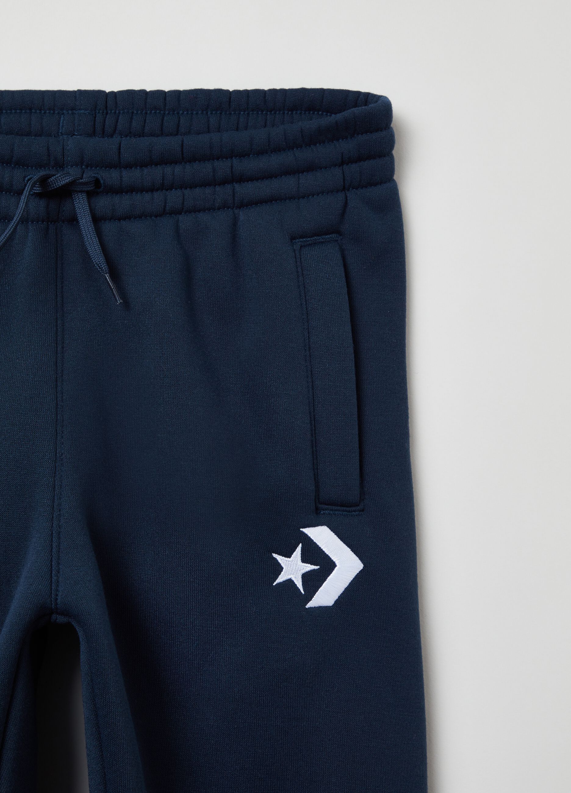 Joggers recycled con ricamo logo