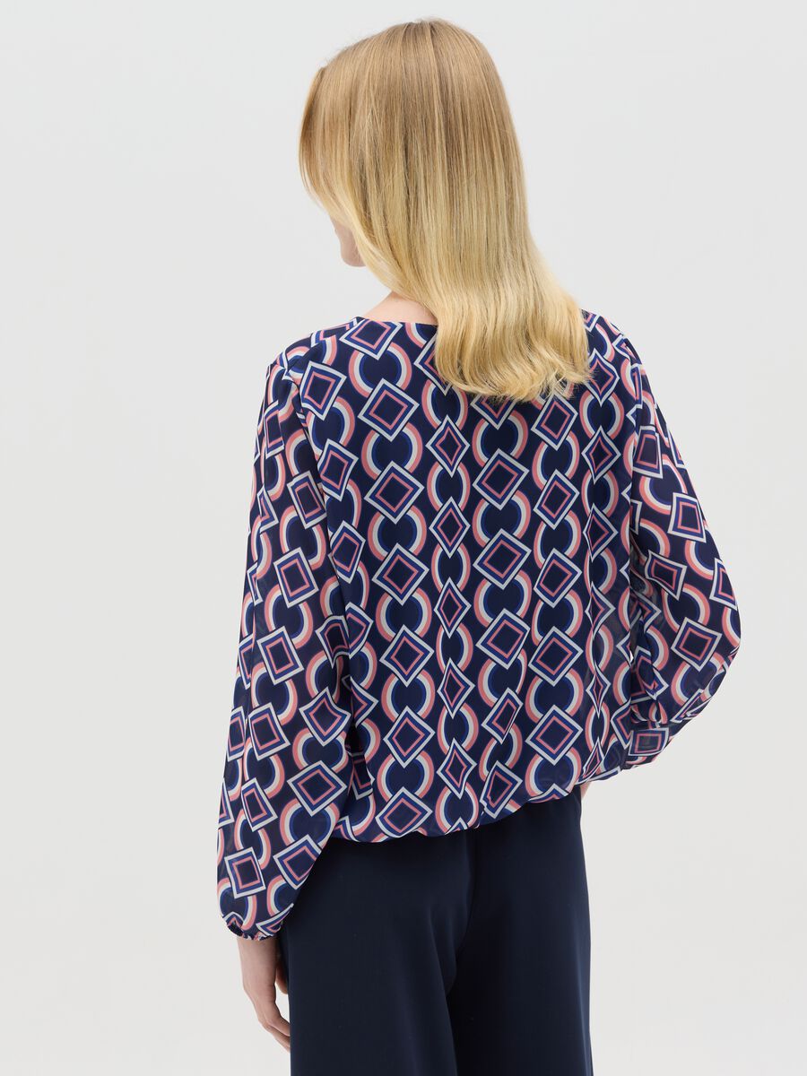 Blouse with geometric print_3