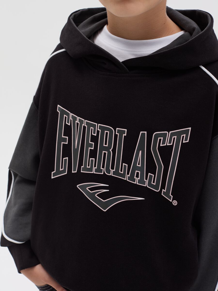 Felpa con cappuccio e stampa logo_1