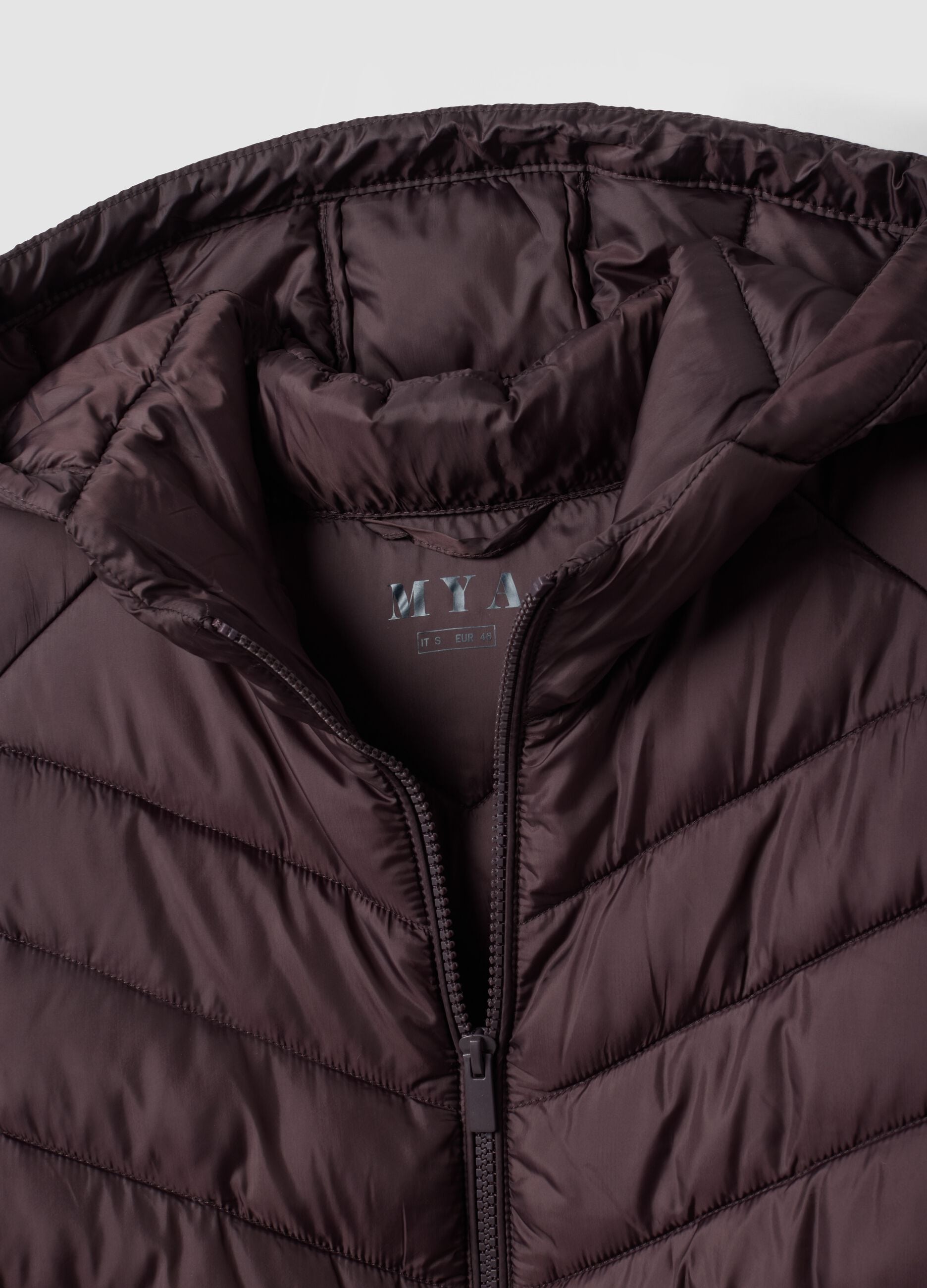 Ultralight purple quilted hooded jacket with zip, regular fit