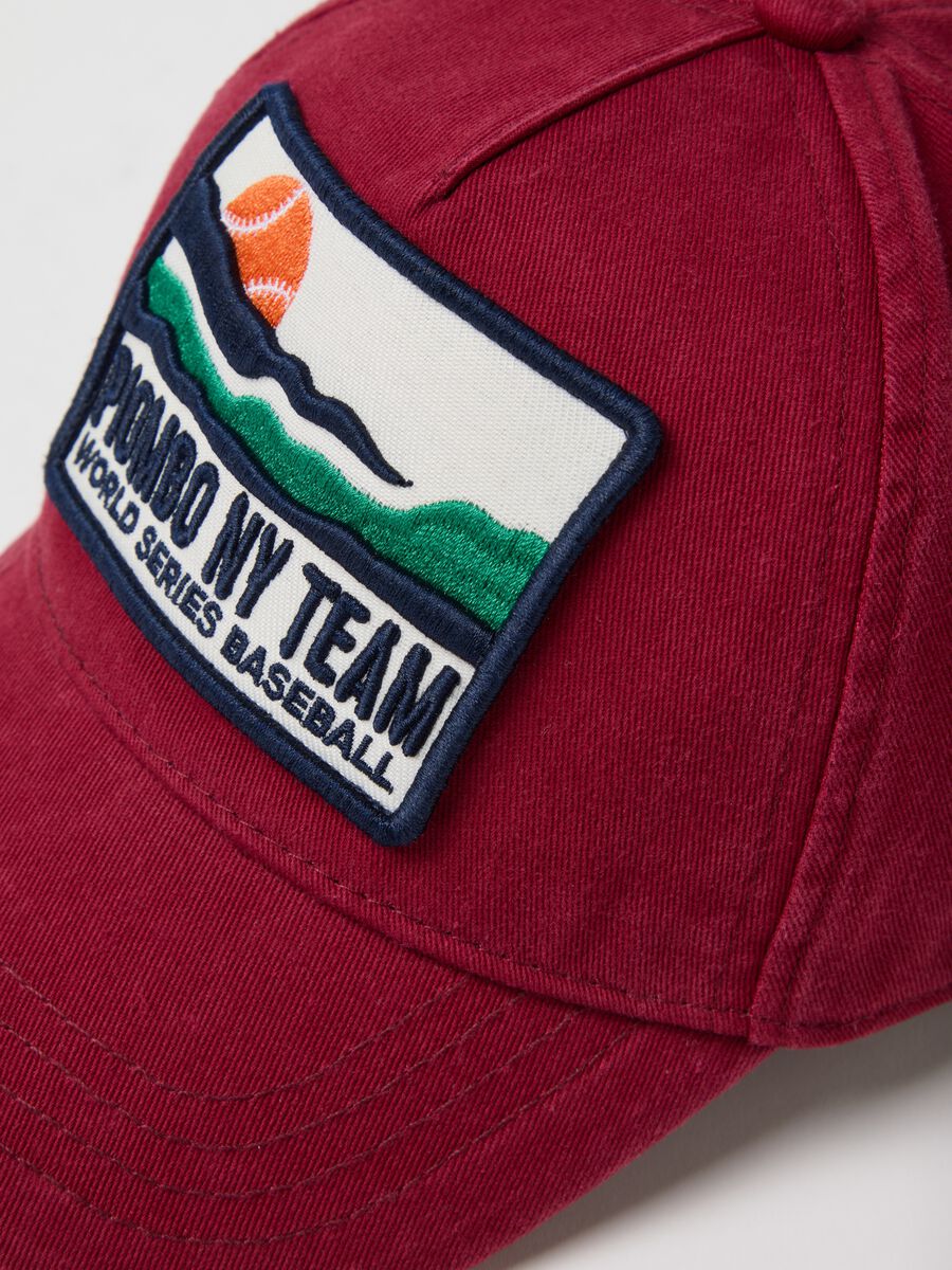 Red cotton baseball cap for kids with patch_2