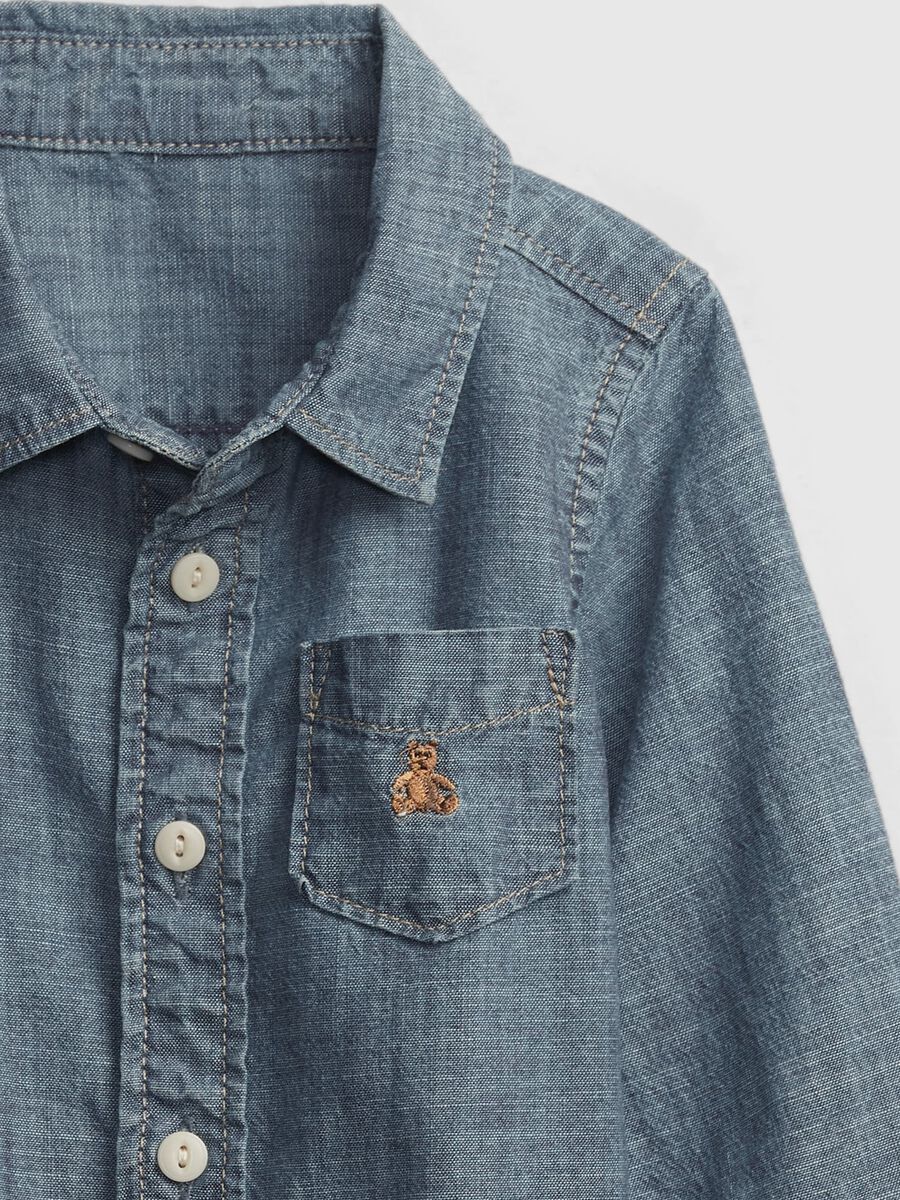 Chambray shirt with embroiderd bear_2
