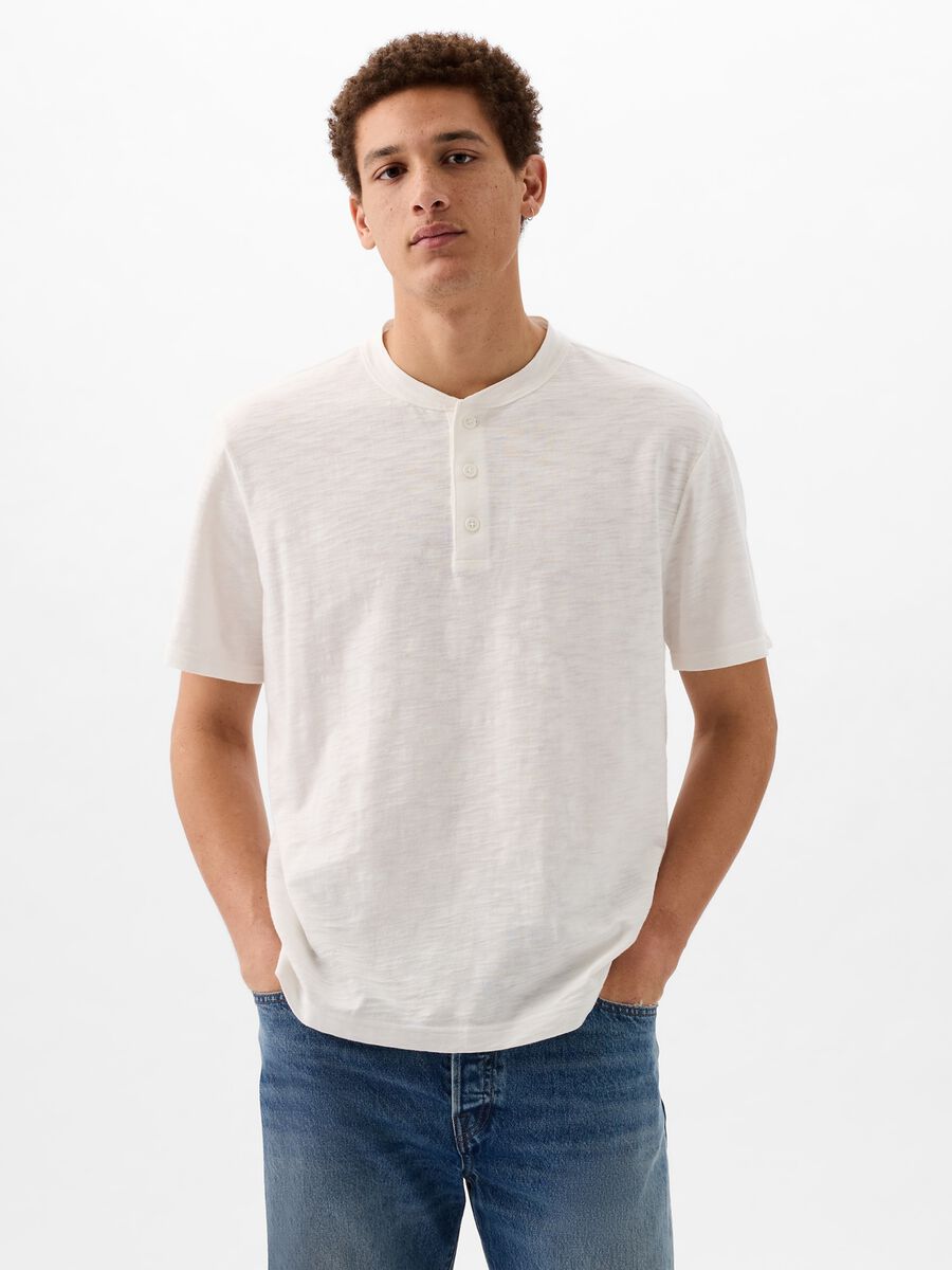 Cotton T-shirt with granddad neckline_1