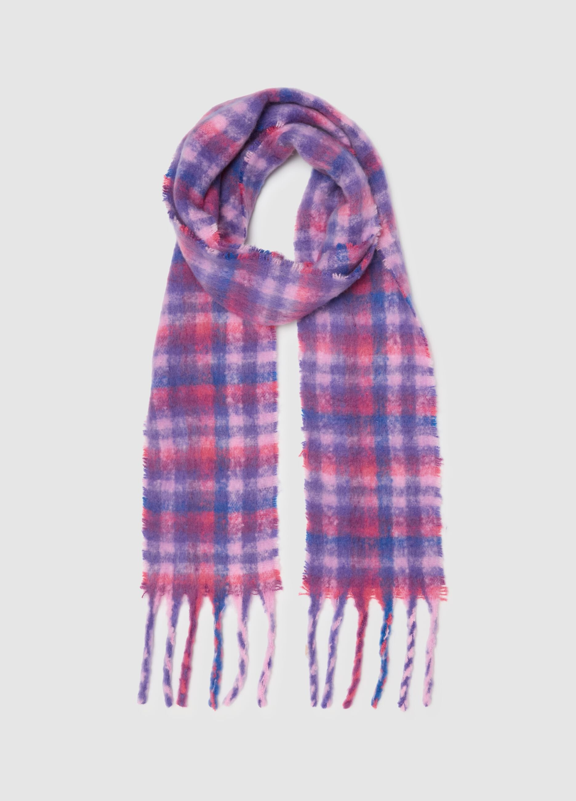 Purple scarf in polyester blend