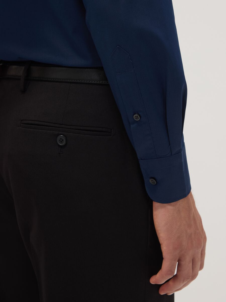 Camicia blu regular fit con collo button-down easy iron_2