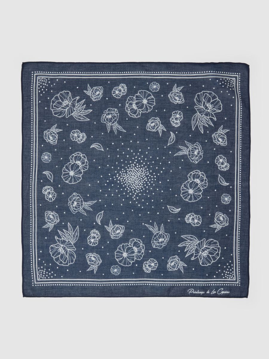 Bandana in puro cotone blu con motivi floreali_1