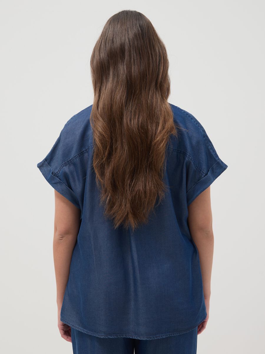 Camicia in puro lyocell blu regular fit con collo alla coreana_3