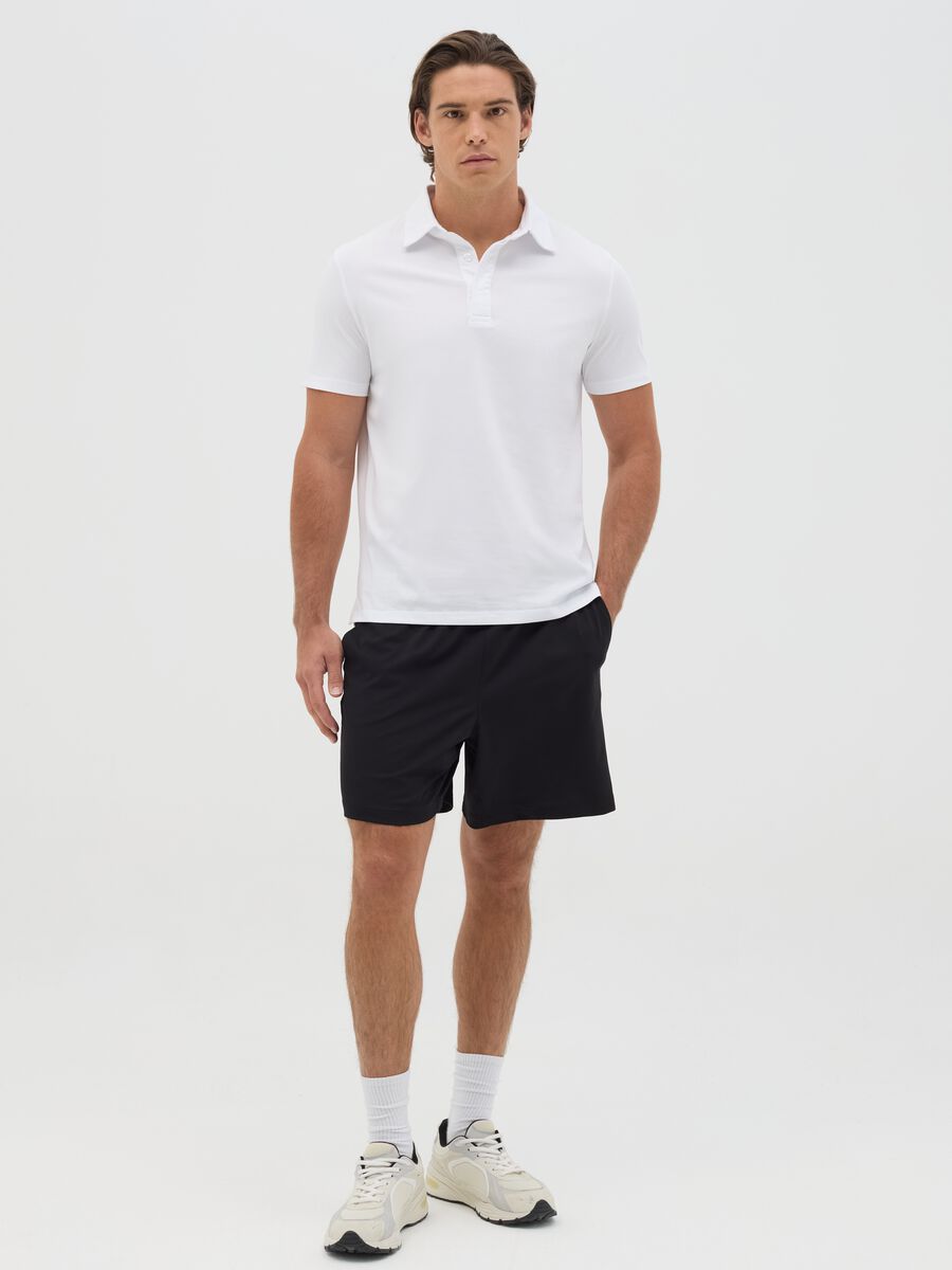White regular-fit polo shirt with short sleeves_1