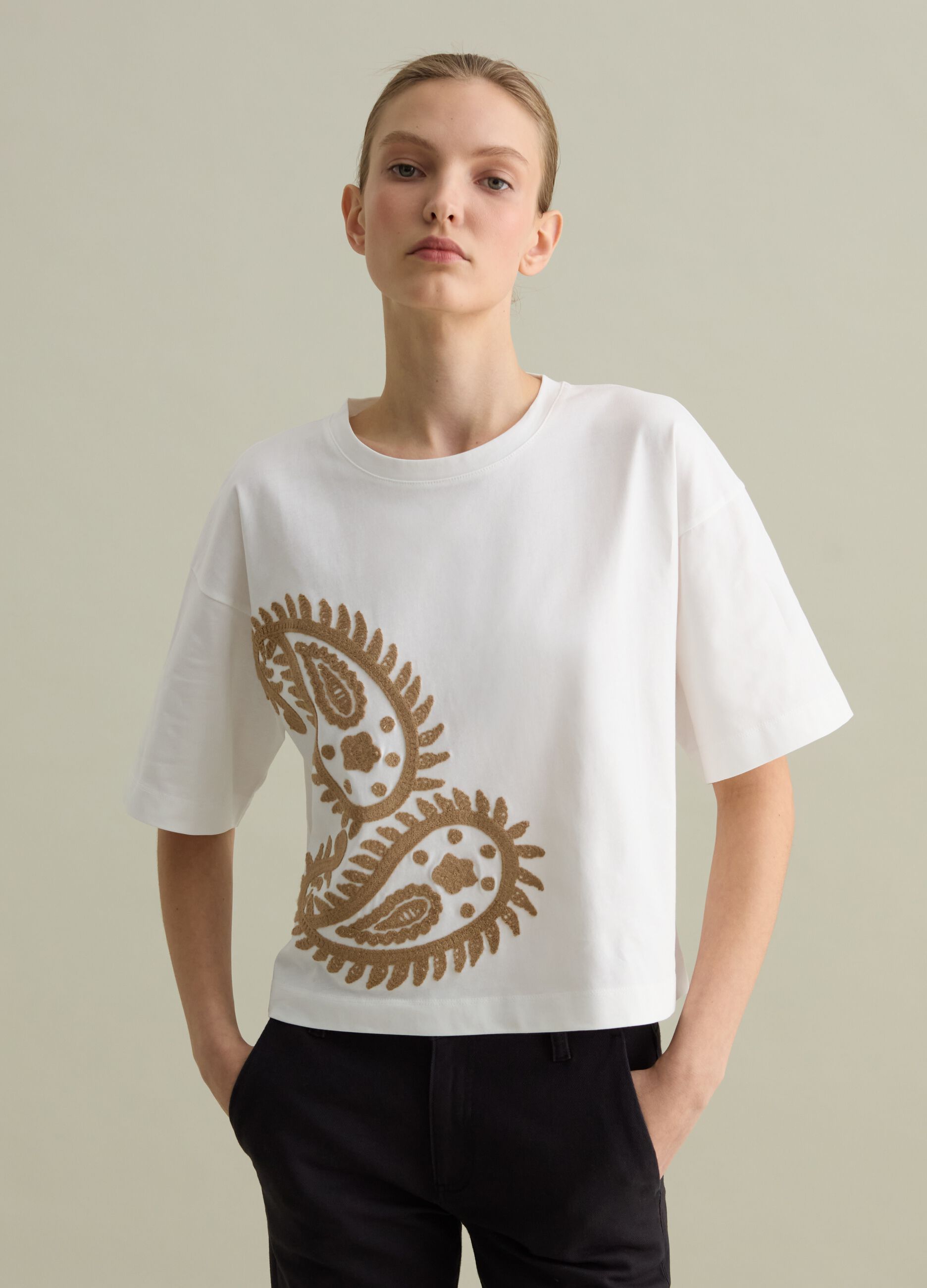 White paisley print T-shirt