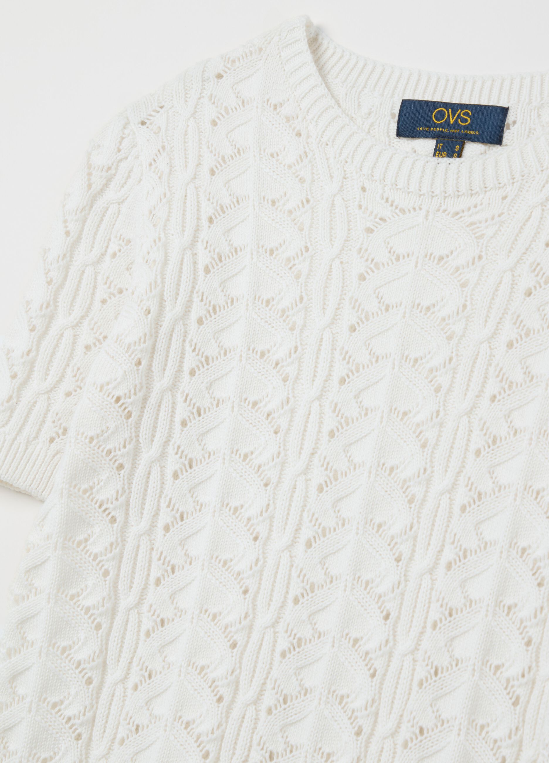 Short-sleeve crochet top