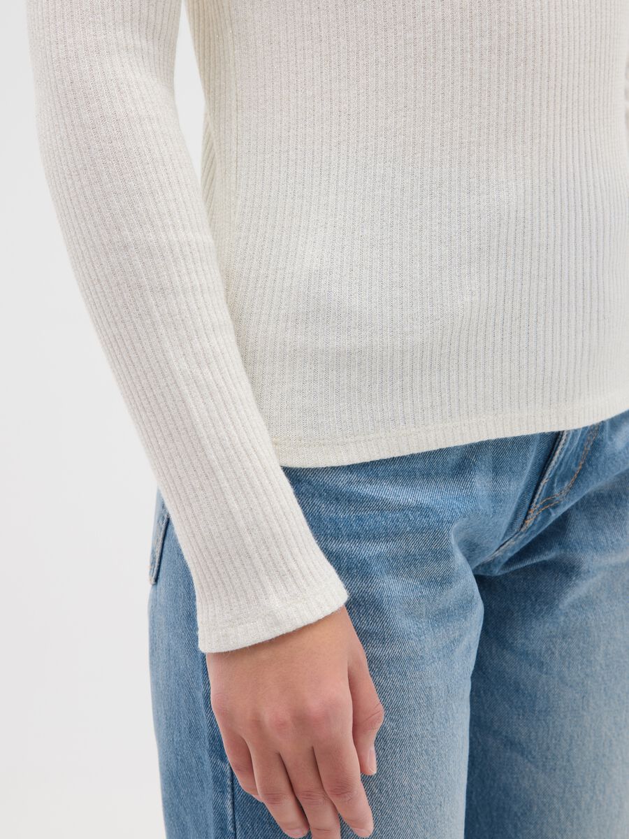 Maglia girocollo con maniche lunghe a righe bianca regular fit_3